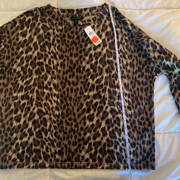NWT Banana Republic Animal Print Sweater - Picture 8 of 8